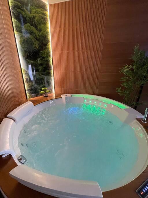 Esprit Bali ....Love Spa, Sauna De Luxe A Мюлуз Екстериор снимка